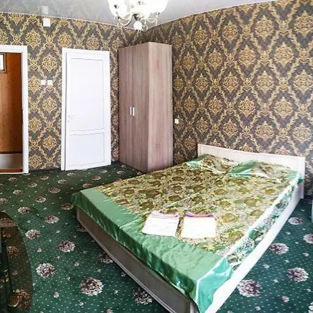 Two-Level Apartment On Frantsuzky Blvd 40/1 Апартаменти
